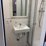 Guest house Gaestehaus Paulina 3*