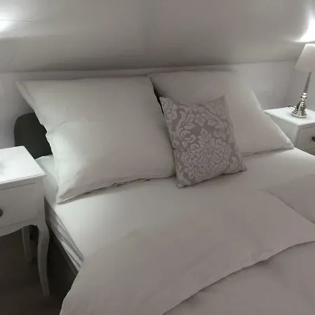 Gaestehaus Paulina 科赫姆