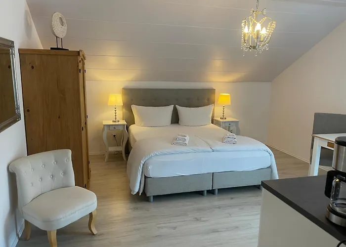 Πανσιόν Gaestehaus Paulina 3*